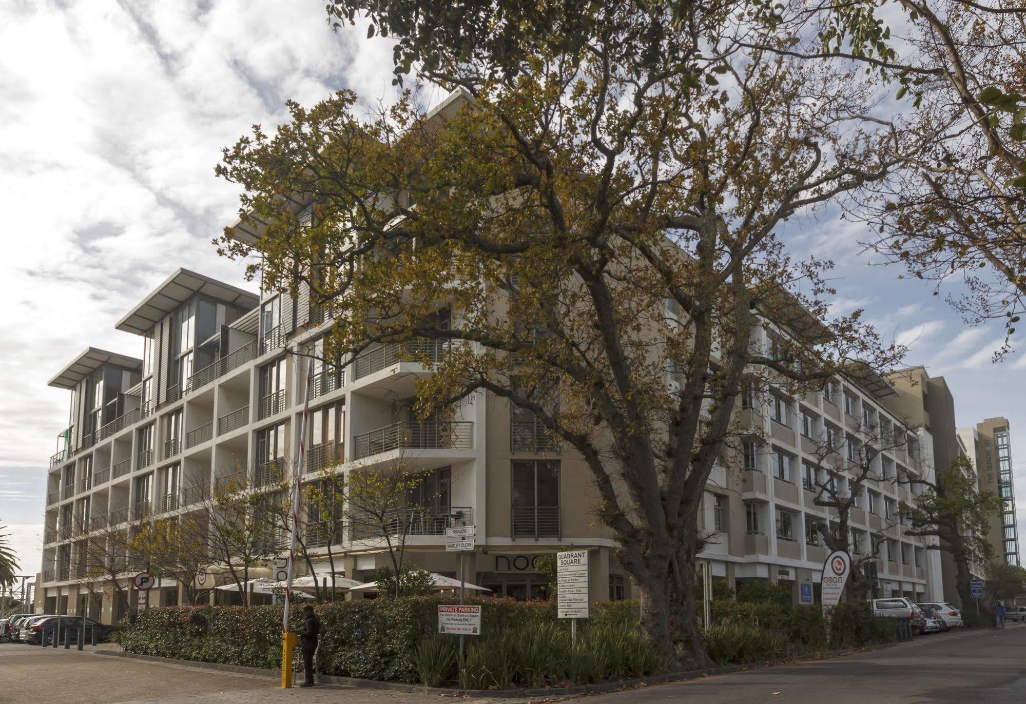 The Quadrant Apartments ケープタウン エクステリア 写真